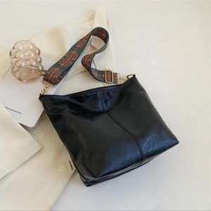 NWT Wide Geometric Strap Shoulder Crossbody Bag